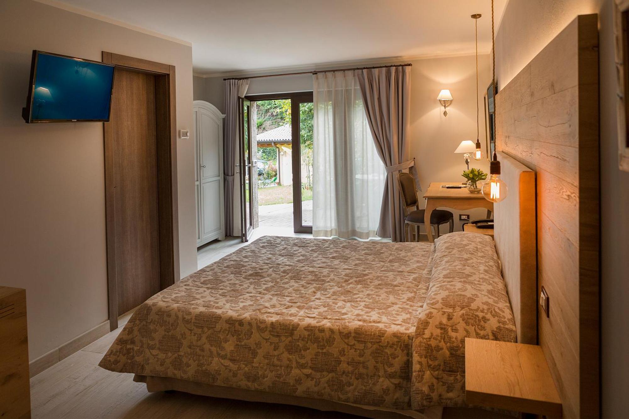 Hotel Livia Gargnano Camera foto