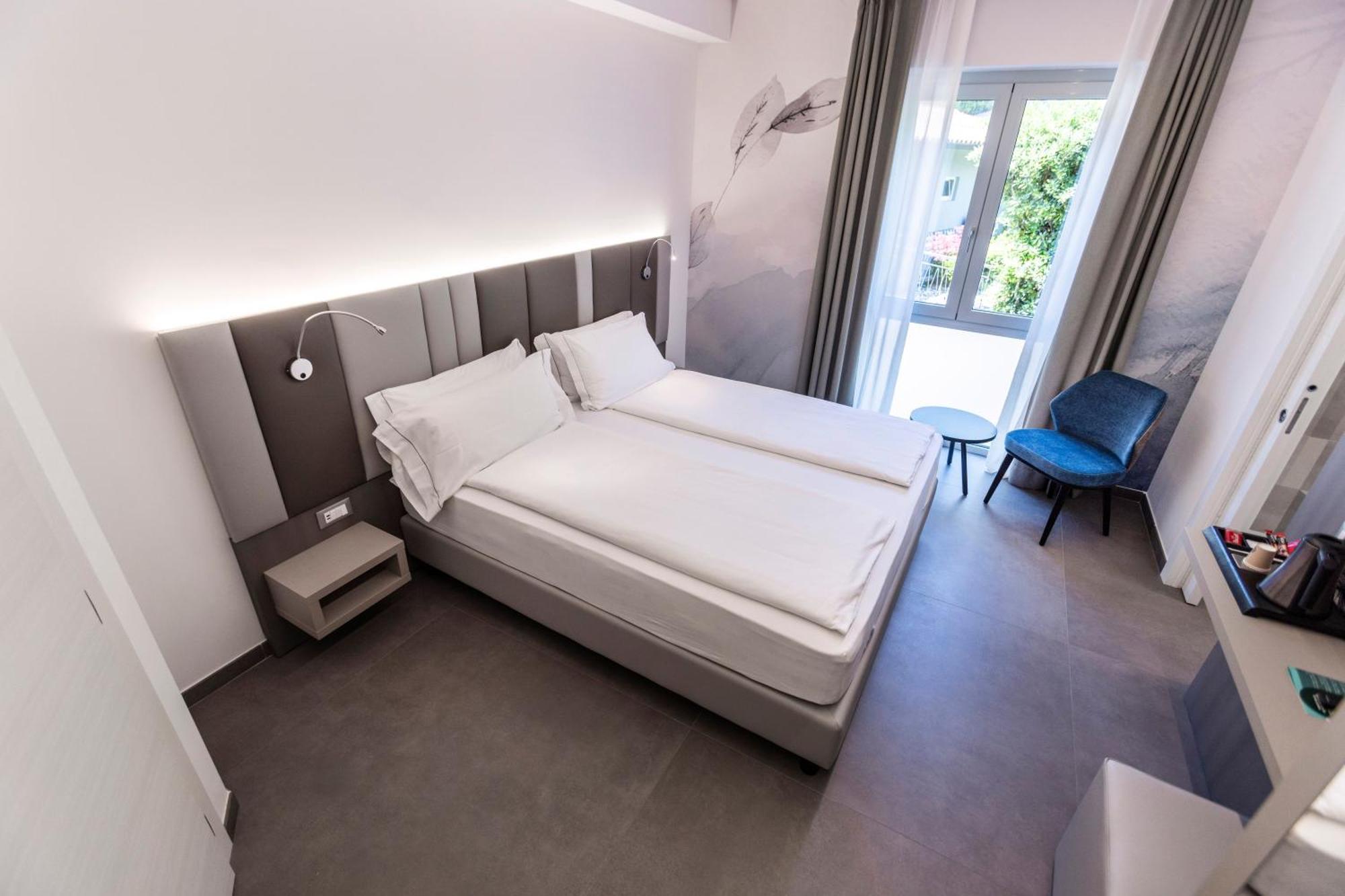 Hotel Livia Gargnano Camera foto