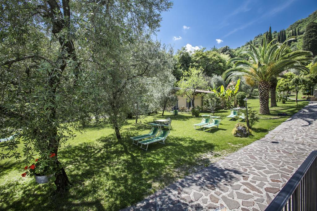 Hotel Livia Gargnano Esterno foto